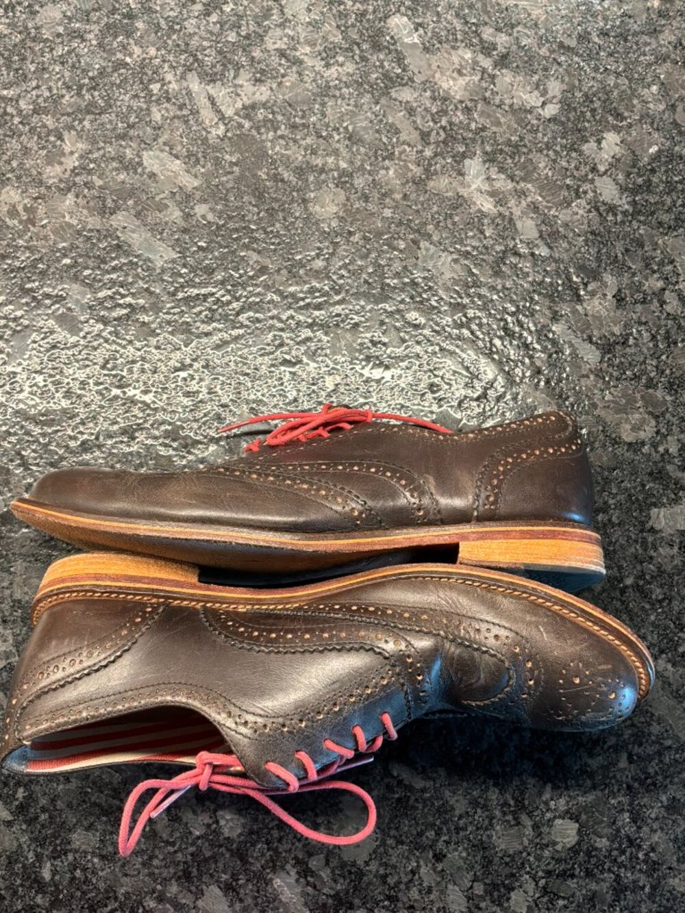 J Shoes Men's Charlie Oxford Wingtip dress shoes A2246 brown. size US 9.5. - Picture 5 of 8